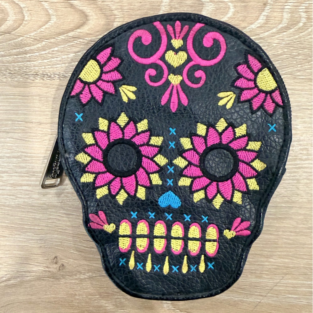 Loungefly Embroidered sugar Skull coin purse Pouch